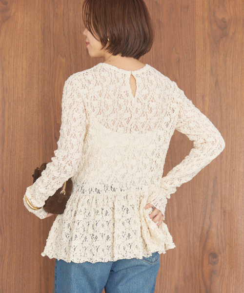 IENA(イエナ)の「《WEB限定/追加》Flowerストレッチレース ペプラムプルオーバー(Tシャツ/カットソー・レディース・アイボリー/ブラック・FREE)」の18枚目の写真