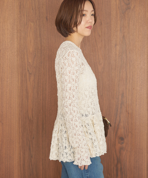 IENA(イエナ)の「《WEB限定/追加》Flowerストレッチレース ペプラムプルオーバー(Tシャツ/カットソー・レディース・アイボリー/ブラック・FREE)」の19枚目の写真