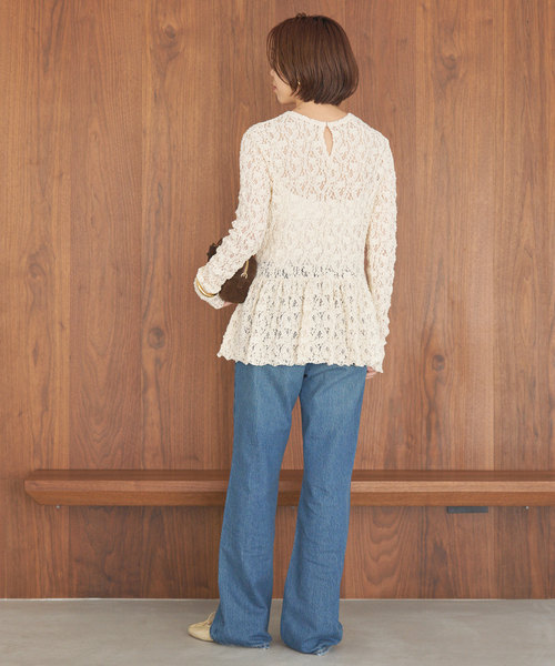 IENA(イエナ)の「《WEB限定/追加》Flowerストレッチレース ペプラムプルオーバー(Tシャツ/カットソー・レディース・アイボリー/ブラック・FREE)」の16枚目の写真