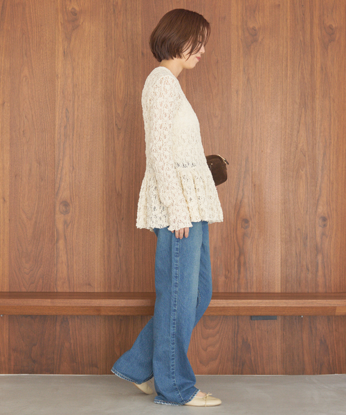IENA(イエナ)の「《WEB限定/追加》Flowerストレッチレース ペプラムプルオーバー(Tシャツ/カットソー・レディース・アイボリー/ブラック・FREE)」の15枚目の写真