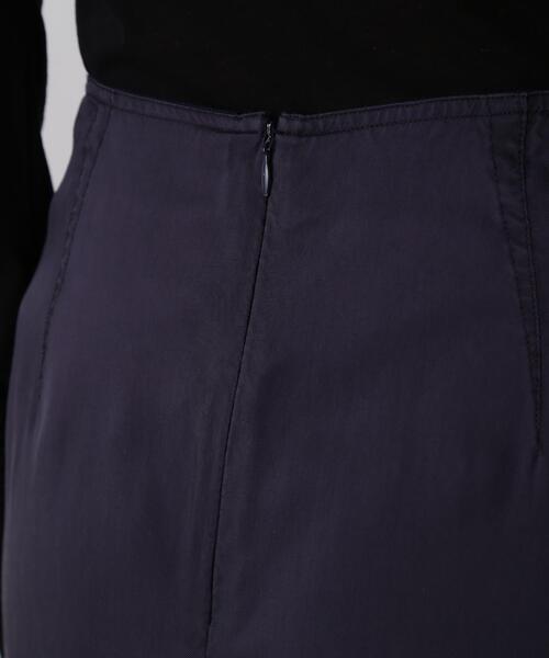 YLEVE(イレーヴ)の「YLEVE / CUPRA TWILL GARMANT DYE SKIRT(スカート・レディース・グレー/ネイビー・2/0/1)」の13枚目の写真