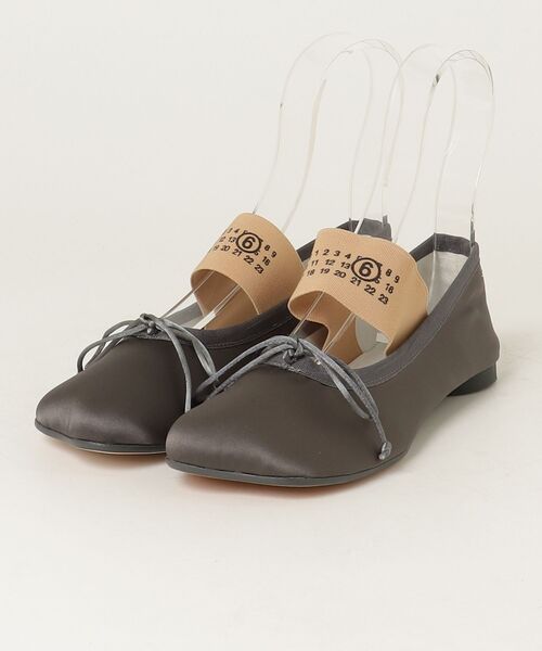 MM6 Maison Margiela(エムエムシックス メゾン マルジェラ)の「MM6 Maison Margiela(エムエムシックス メゾンマルジェラ) アナトミックバレエシューズ(バレエシューズ・レディース・チャコールグレー・36)」の1枚目の写真