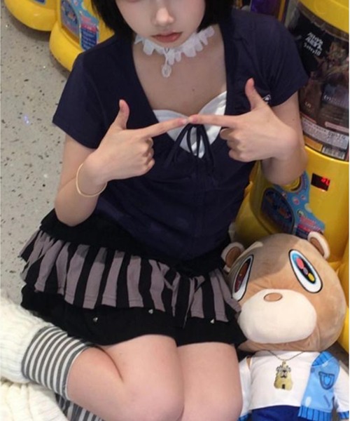 AsheKsha(アシクシャ)の「ツーピース風パッチワークトップス(Tシャツ/カットソー・レディース・ネイビー/ライトグレー・M)」の5枚目の写真