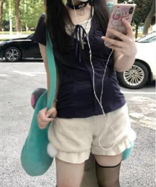 AsheKsha(アシクシャ)の「ツーピース風パッチワークトップス(Tシャツ/カットソー・レディース・ネイビー/ライトグレー・M)」の7枚目の写真
