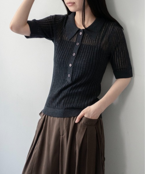 on:nue（オンニュ）の「【on:nue】ハーフボタンシアーリブポロニット（ニット/セーター・レディース・チャコールグレー/ベージュ/グレー・FREE）」の17枚目の写真