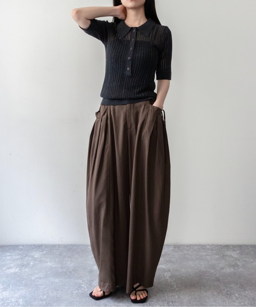 on:nue（オンニュ）の「【on:nue】ハーフボタンシアーリブポロニット（ニット/セーター・レディース・チャコールグレー/ベージュ/グレー・FREE）」の20枚目の写真