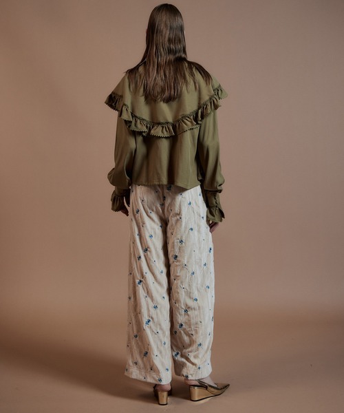 MAISON SPECIAL(メゾンスペシャル)の「Lace Frill Collar Blouse/レースフリルカラーブラウス(シャツ/ブラウス・レディース・ホワイト/ブラック/オリーブ・FREE)」の5枚目の写真