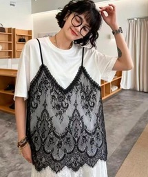 レースキャミを重ねたような旬のレイヤードデザイン!1枚でこなれ感が叶うドッキングTシャツ