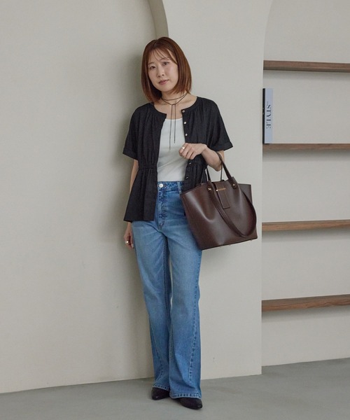 VIS（ビス）の「【WEB限定】メタル釦カットペプラムブラウス（シャツ/ブラウス・レディース・ブラック/オフホワイト/ライトグリーン・FREE）」の19枚目の写真