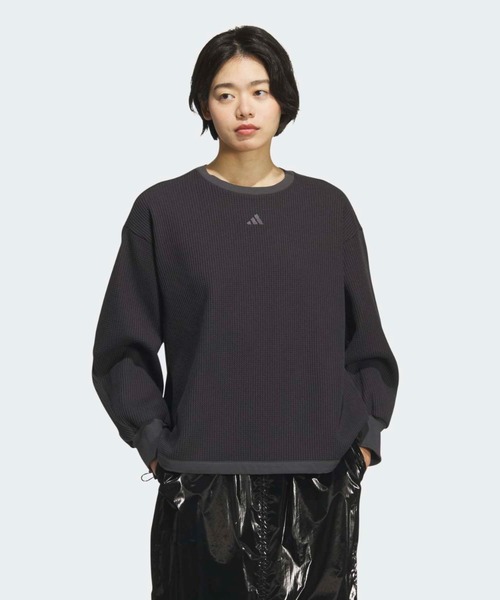 adidas(アディダス)の「ラックスフロー オールデイズ ルーズフィット ワッフル フリース クルーシャツ / ロンT / アディダス adidas(Tシャツ/カットソー・レディース・ブラック・XX-LARGE/LARGE/MEDIUM/SMALL/X-LARGE/X-SMALL)」の1枚目の写真