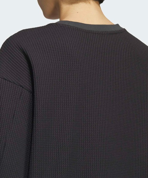adidas(アディダス)の「ラックスフロー オールデイズ ルーズフィット ワッフル フリース クルーシャツ / ロンT / アディダス adidas(Tシャツ/カットソー・レディース・ブラック・XX-LARGE/LARGE/MEDIUM/SMALL/X-LARGE/X-SMALL)」の6枚目の写真