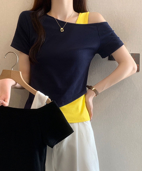 2ly2(トゥーリートゥー)の「レイヤード風 ワンショルダーデザインTシャツ(Tシャツ/カットソー・レディース・ブラック/グレー/ネイビー・FREE)」の10枚目の写真