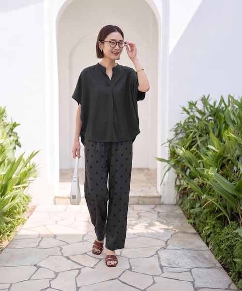 STYLE DELI(スタイルデリ)の「【selection】プレミアスムース/ラウンドスキッパーtops(シャツ/ブラウス・レディース・ホワイト/スミクロ・FREE)」の7枚目の写真