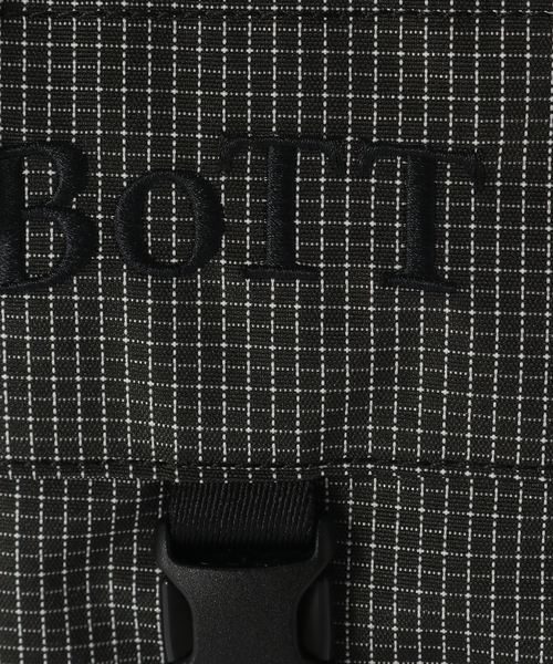 BOTT(ボット)の「BoTT / ボット CONTRAST RIPSTOP MINI SHOULDER BAG(ショルダーバッグ・メンズ・ピンク/ブラック・FREE)」の3枚目の写真