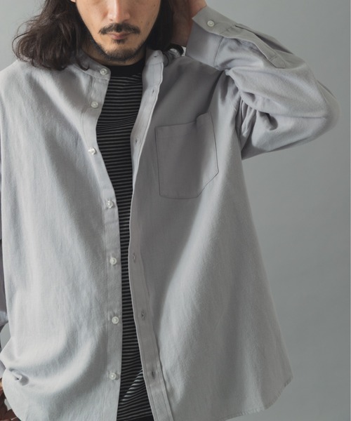 ITEMS URBANRESEARCH（アイテムズ アーバンリサーチ）の「ソフトタッチフランネルバンドカラーシャツ（シャツ/ブラウス・メンズ・オフホワイト/ネイビー/グレー/ブルー・MEDIUM/LARGE）」の7枚目の写真