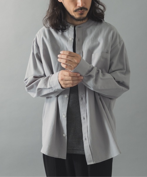 ITEMS URBANRESEARCH（アイテムズ アーバンリサーチ）の「ソフトタッチフランネルバンドカラーシャツ（シャツ/ブラウス・メンズ・オフホワイト/ネイビー/グレー/ブルー・MEDIUM/LARGE）」の8枚目の写真