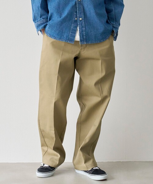 Dickies(ディッキーズ)の「DICKIES(ディッキーズ) 877 ルーズフィットワークチノパンツ(チノパンツ・メンズ・ダークブラウン/ブラック/ベージュ・M/L/XL)」の1枚目の写真