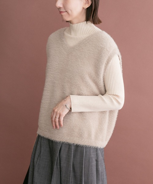 ITEMS URBANRESEARCH(アイテムズ アーバンリサーチ)の「シャギーベスト(ベスト・レディース・カーキ/ブラウン/ライトベージュ・FREE)」の12枚目の写真