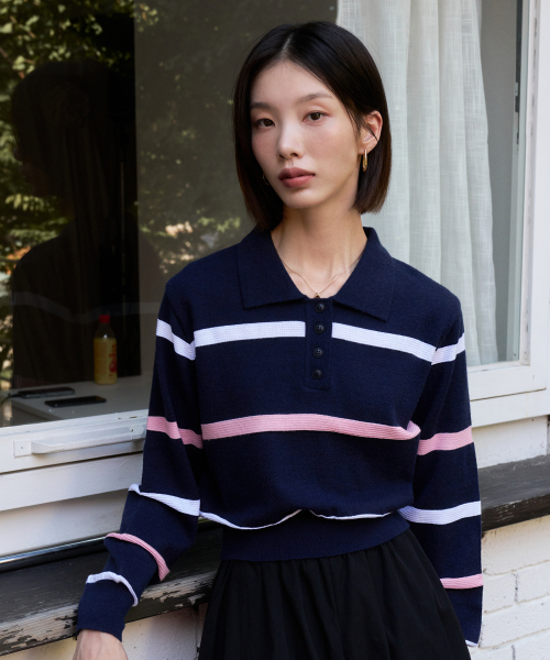 VLETI(ブレッティ)の「Viscose Calla Button Knit (Navy)(ニット/セーター・レディース・ネイビー・FREE)」の2枚目の写真