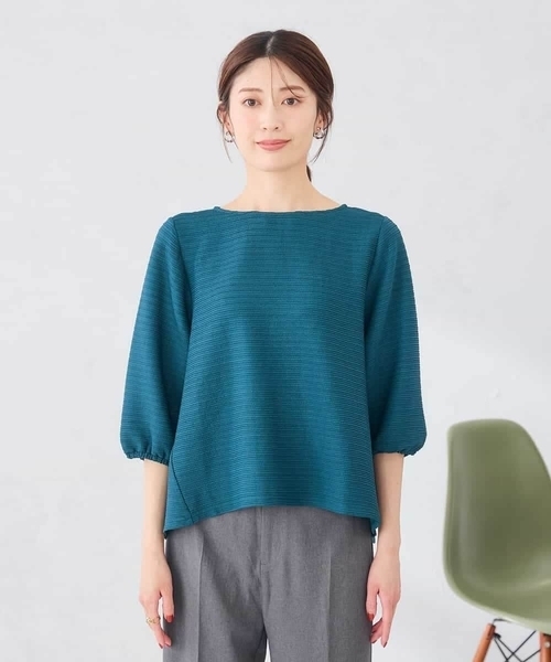 a.v.v（アーヴェヴェ）の「ピンタックボーダーカットソー（Tシャツ/カットソー・レディース・アイボリー/マスタード/グリーン・36/38/40）」の11枚目の写真