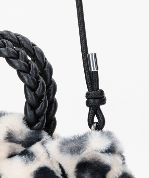 MICO COULIER(ミコクリエ)の「三つ編みハンドル2WAYミニトートバッグ アニマル柄(トートバッグ・レディース・ベージュ系その他/グレー系その他・FREE)」の20枚目の写真