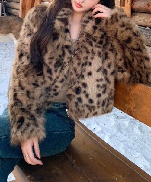 SHEENA(シーナ)の「レオパードフェイクファーブルゾン(ブルゾン・レディース・ベージュ・M)」の5枚目の写真