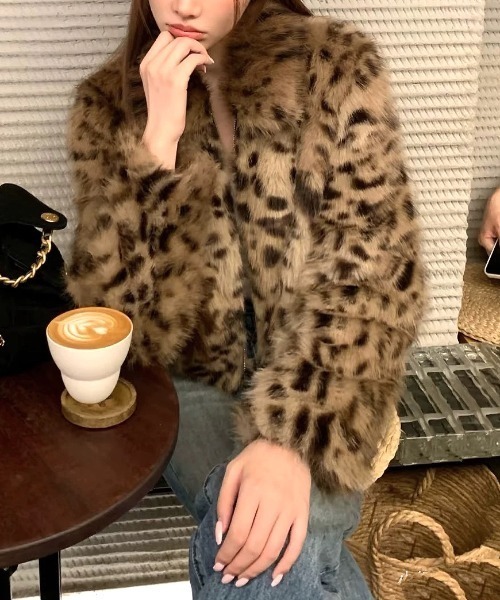 SHEENA(シーナ)の「レオパードフェイクファーブルゾン(ブルゾン・レディース・ベージュ・M)」の15枚目の写真
