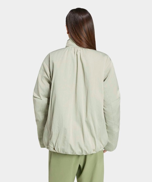 adidas（アディダス）の「ラックスフロー しわ加工 ウーブン ルーズフィット パッドジャケット / アディダス adidas（ブルゾン・レディース・グリーン・LARGE/MEDIUM/SMALL/X-SMALL/XX-LARGE/X-LARGE）」の2枚目の写真