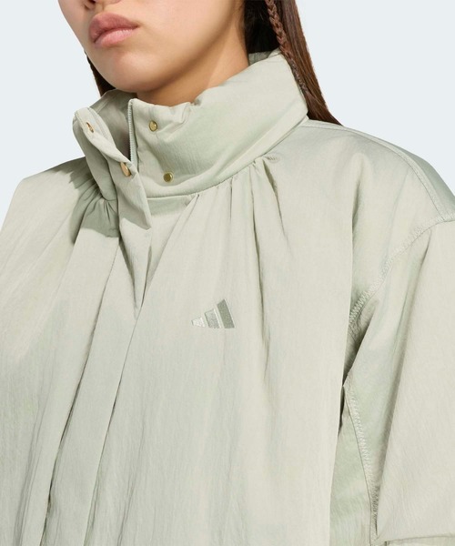 adidas（アディダス）の「ラックスフロー しわ加工 ウーブン ルーズフィット パッドジャケット / アディダス adidas（ブルゾン・レディース・グリーン・LARGE/MEDIUM/SMALL/X-SMALL/XX-LARGE/X-LARGE）」の3枚目の写真
