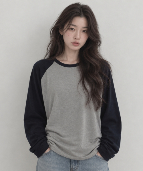 SAYUU(サユ)の「ウールブレンドソフトラグランTシャツ ネイビー(Tシャツ/カットソー・レディース・その他・FREE)」の2枚目の写真