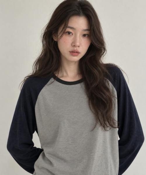 SAYUU(サユ)の「ウールブレンドソフトラグランTシャツ ネイビー(Tシャツ/カットソー・レディース・その他・FREE)」の3枚目の写真