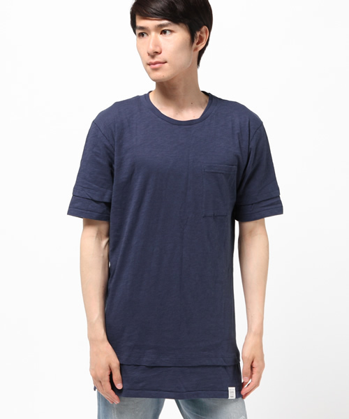 AZUL by moussy(アズールバイマウジー)の「スラブ天竺フェイクレイヤードCN半袖ポケT(Tシャツ/カットソー・メンズ・インディゴブルー/ホワイト・X-SMALL/XX-LARGE/LARGE/X-LARGE/SMALL/MEDIUM)」の1枚目の写真