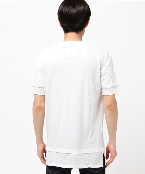 AZUL by moussy(アズールバイマウジー)の「スラブ天竺フェイクレイヤードCN半袖ポケT(Tシャツ/カットソー・メンズ・インディゴブルー/ホワイト・X-SMALL/XX-LARGE/LARGE/X-LARGE/SMALL/MEDIUM)」の4枚目の写真