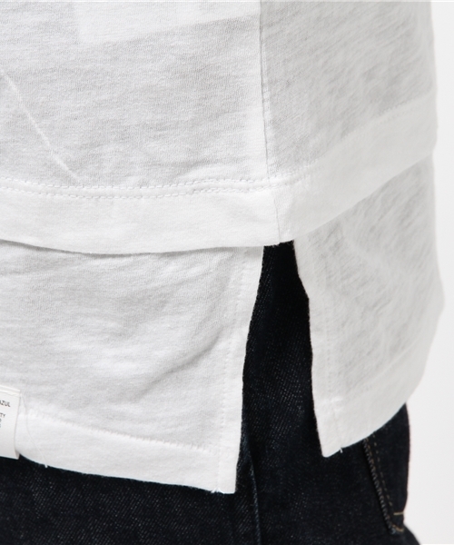 AZUL by moussy(アズールバイマウジー)の「スラブ天竺フェイクレイヤードCN半袖ポケT(Tシャツ/カットソー・メンズ・インディゴブルー/ホワイト・X-SMALL/XX-LARGE/LARGE/X-LARGE/SMALL/MEDIUM)」の8枚目の写真