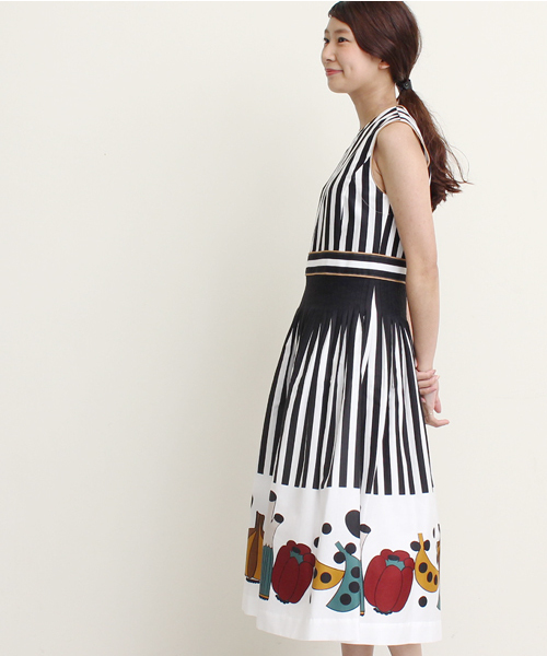 Peu Pres プープレ の ベジタブルプリント ノースリーブop ワンピース Wear Peu Pres プープレ の ベジタブルプリント ノースリーブop ワンピース Wear