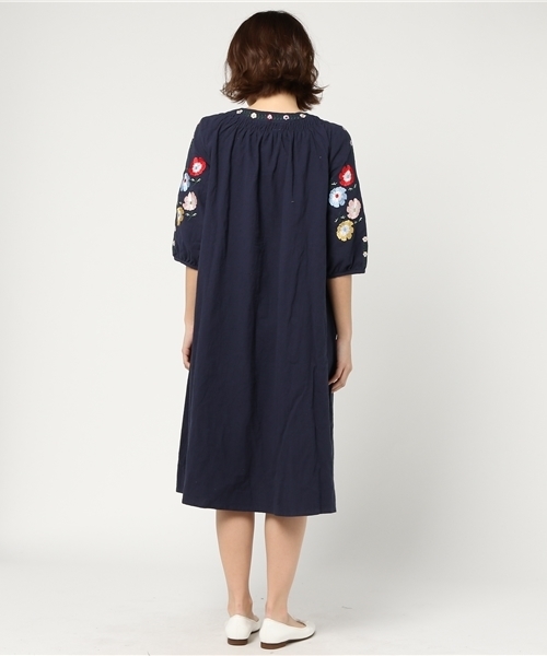 MERLOT（メルロー）の「プラント刺繍半袖ワンピース5961（ワンピース・レディース・アイボリー/ネイビー/ライトブルー・FREE）」の6枚目の写真