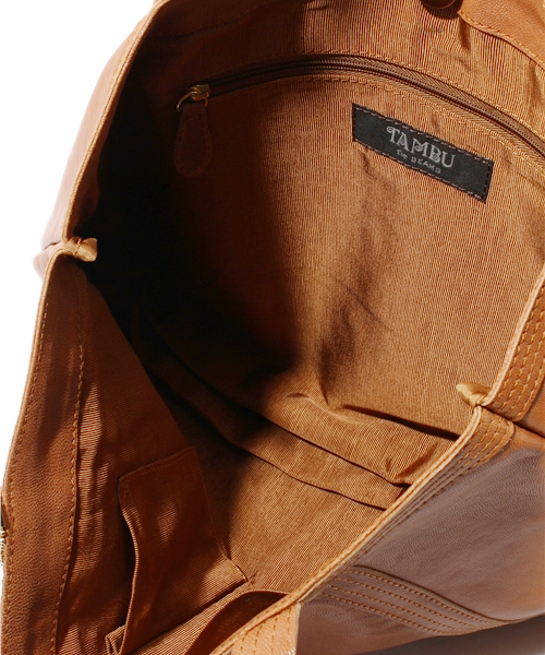 bpr BEAMS（ビーピーアール ビームス ）の「TAMBU×bpr BEAMS / 別注 ラムレザートート（トートバッグ・レディース・ブラック/ブラウン系その他/ブルー系その他/イエロー/オリーブ/その他1/ブラウン/ネイビー/パープル・ONE SIZE）」の13枚目の写真