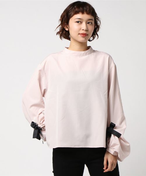 KOBE LETTUCE（コウベレタス）の「リボンがポイントの大人顏トップス！グログランリボンドレープスリーブブラウス/レディーストップス[C2985]神戸レタス（シャツ/ブラウス・レディース・ブラック/オフホワイト/サックスブルー/ピンク・FREE）」の4枚目の写真