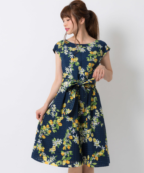 Rewde（ルゥデ）の「ﾚﾓﾝ柄ﾜﾝﾋﾟｰｽ（8R05-04021）（ワンピース