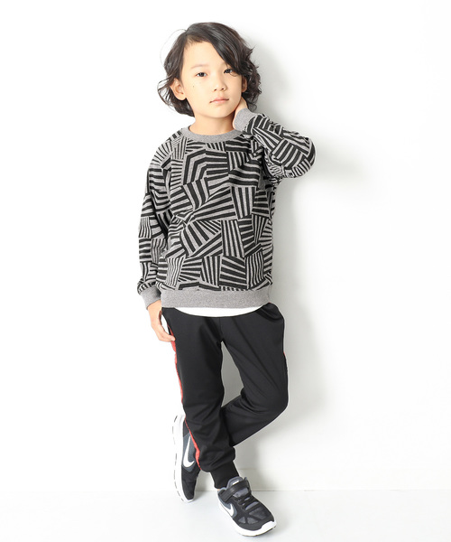 devirock(デビロック)の「総柄プリント長袖裏毛スウェットトレーナー(スウェット・キッズ・その他4/その他5/その他6/その他7/その他3/その他2/その他1・140cm/150cm/160cm/110cm/100cm/120cm/130cm)」の8枚目の写真