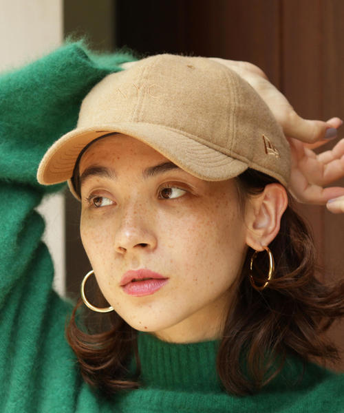 NEW ERA（ニューエラ）の「【別注】＜NEW ERA＞∴920 NYCキャップ ◆（キャップ・レディース・ライトグレー/オフホワイト/ダークグレー/ベージュ・FREE）」の4枚目の写真