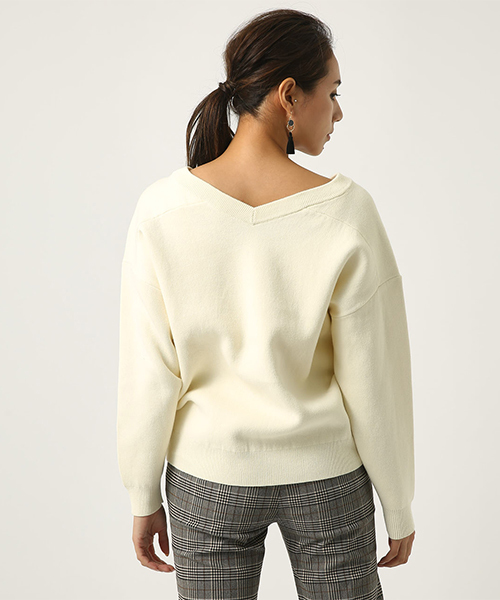 AZUL by moussy（アズールバイマウジー）の「【洗えるニット】Vネックスウェッタープルオーバー（ニット/セーター・レディース・ブラック/ダークグリーン/オフホワイト/杢グレー・SMALL/MEDIUM/LARGE）」の18枚目の写真