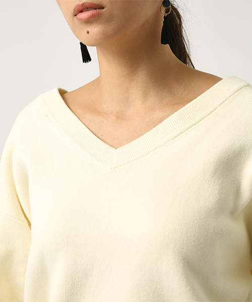 AZUL by moussy（アズールバイマウジー）の「【洗えるニット】Vネックスウェッタープルオーバー（ニット/セーター・レディース・ブラック/ダークグリーン/オフホワイト/杢グレー・SMALL/MEDIUM/LARGE）」の19枚目の写真