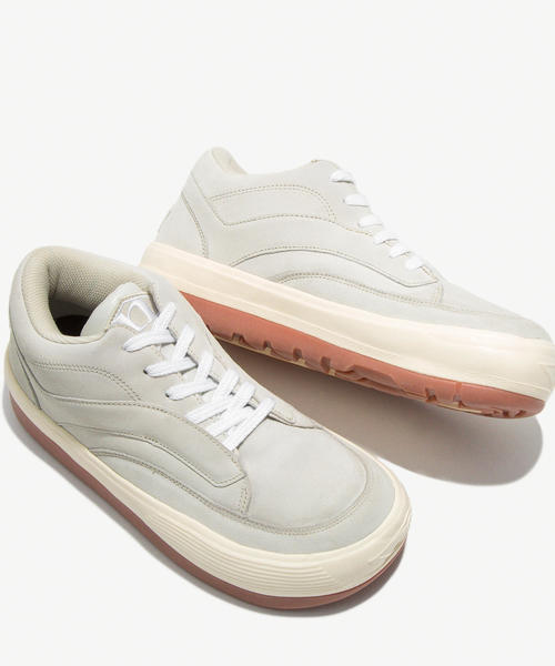 BEAUTY&YOUTH UNITED ARROWS（ビューティーアンドユースユナイテッドアローズ）の「＜YSTRDY’s TMRRW × NORTH WAVE × BY＞ CREAM/シューズ □□（スニーカー・メンズ・ブラック/ホワイト・9/11/8/7/10）」の3枚目の写真