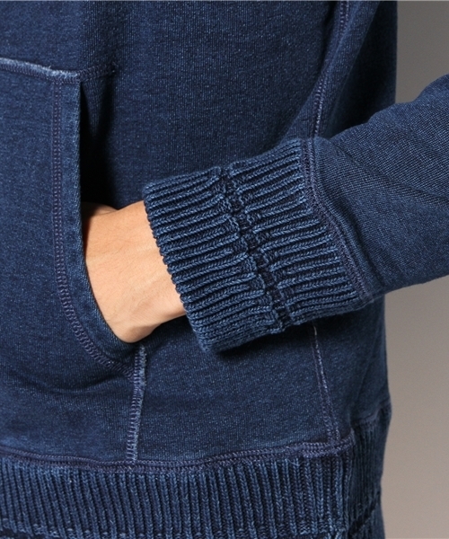 CIAOPANIC（チャオパニック）の「【indigos】インディゴ裏毛起毛プルパーカー（パーカー・メンズ・ネイビー/ブルー・MEDIUM/LARGE）」の9枚目の写真