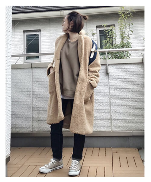 reca（レカ）の「ビッグシルエット モコモコボアチェスターコート（チェスターコート・レディース・ホワイト/ブラウン/ベージュ/ネイビー・M）」の3枚目の写真