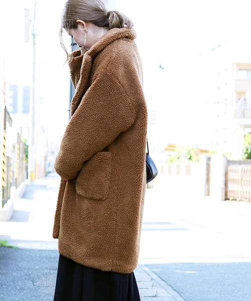 reca（レカ）の「ビッグシルエット モコモコボアチェスターコート（チェスターコート・レディース・ホワイト/ブラウン/ベージュ/ネイビー・M）」の16枚目の写真