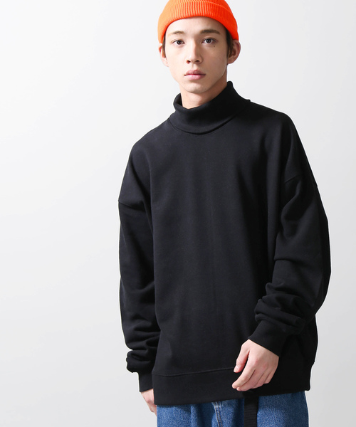 WEGO（ウィゴー）の「WEGO/タートルネックプルオーバースウェット（スウェット・メンズ・ホワイト/ブラック/ベージュ/ワイン・LARGE/SMALL/MEDIUM）」の3枚目の写真