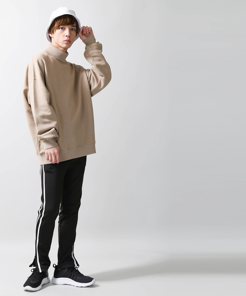 WEGO（ウィゴー）の「WEGO/タートルネックプルオーバースウェット（スウェット・メンズ・ホワイト/ブラック/ベージュ/ワイン・LARGE/SMALL/MEDIUM）」の17枚目の写真