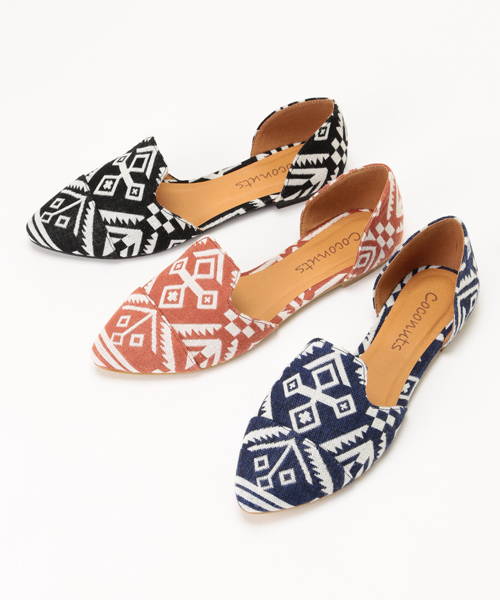 Ray BEAMS（レイビームス）の「○Coconuts / ネイティブ柄 フラットシューズ（その他シューズ・レディース・ネイビー/ブラック/レッド系その他・5.5/7/6/6.5/8/7.5）」の8枚目の写真